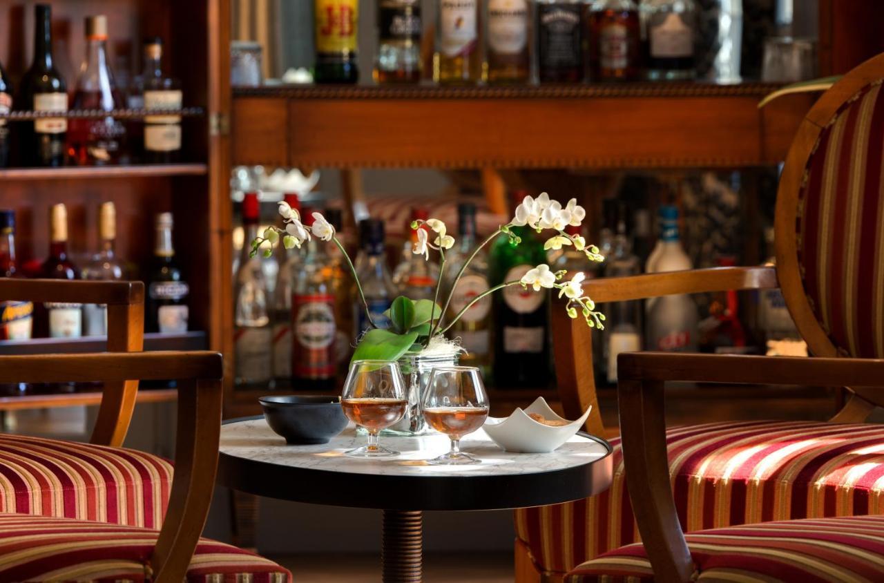 Hotel Le Manoir Les Minimes 5*