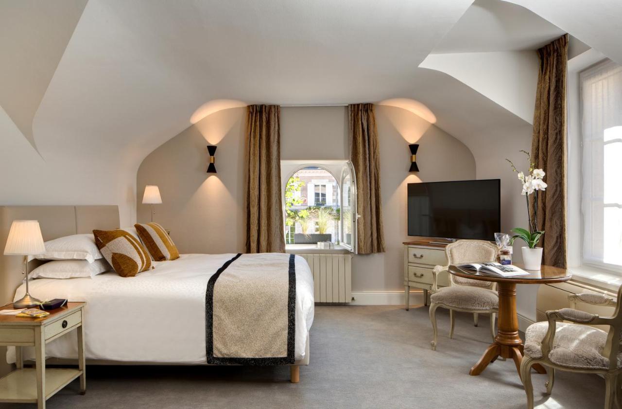 Le Manoir Les Minimes Hotel 5*
